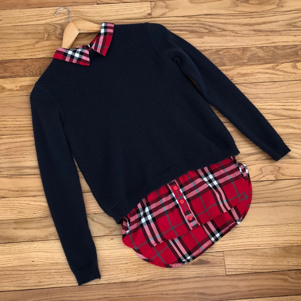 Navy & Plaid sweater ❤️